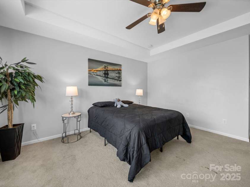 10426 Kempsford Drive, Charlotte, NC 28262.  MLS# CAR4260798, YatesRealty ID 18403. 