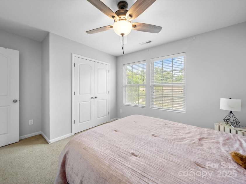 10426 Kempsford Drive, Charlotte, NC 28262.  MLS# CAR4260798, YatesRealty ID 18403. 