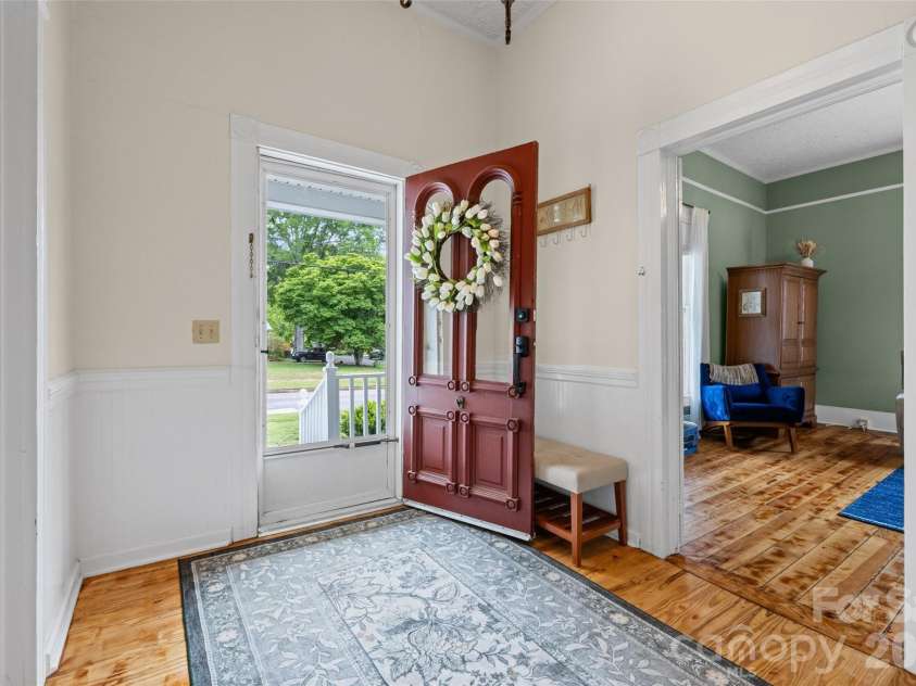 231 Jefferson Street, York, SC 29745.  MLS# CAR4365784, YatesRealty ID 18403. 
