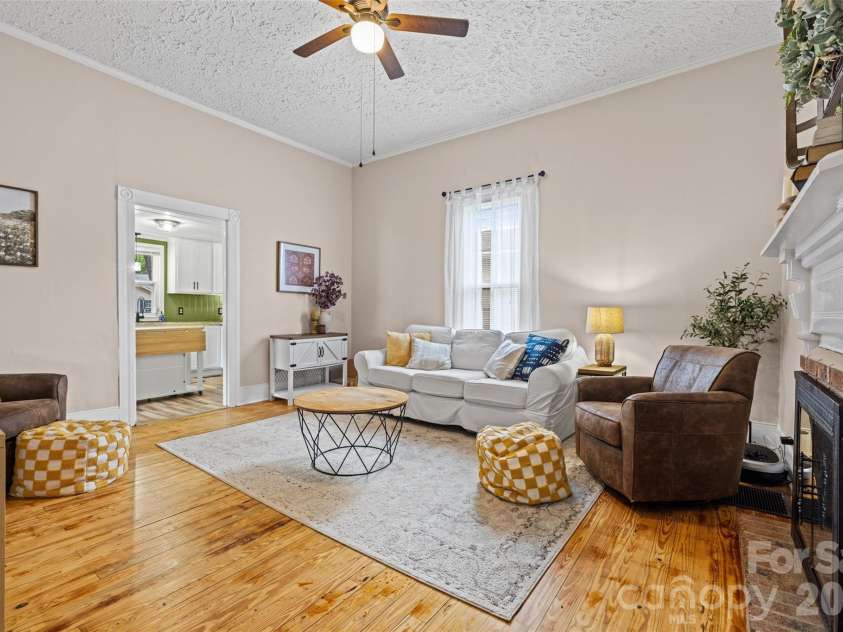 231 Jefferson Street, York, SC 29745.  MLS# CAR4365784, YatesRealty ID 18403. 