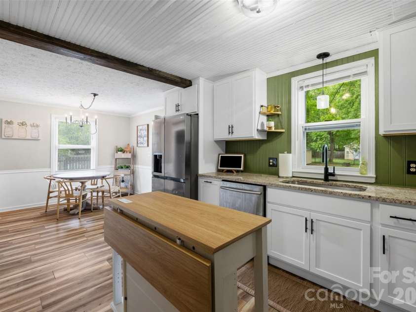231 Jefferson Street, York, SC 29745.  MLS# CAR4365784, YatesRealty ID 18403. 