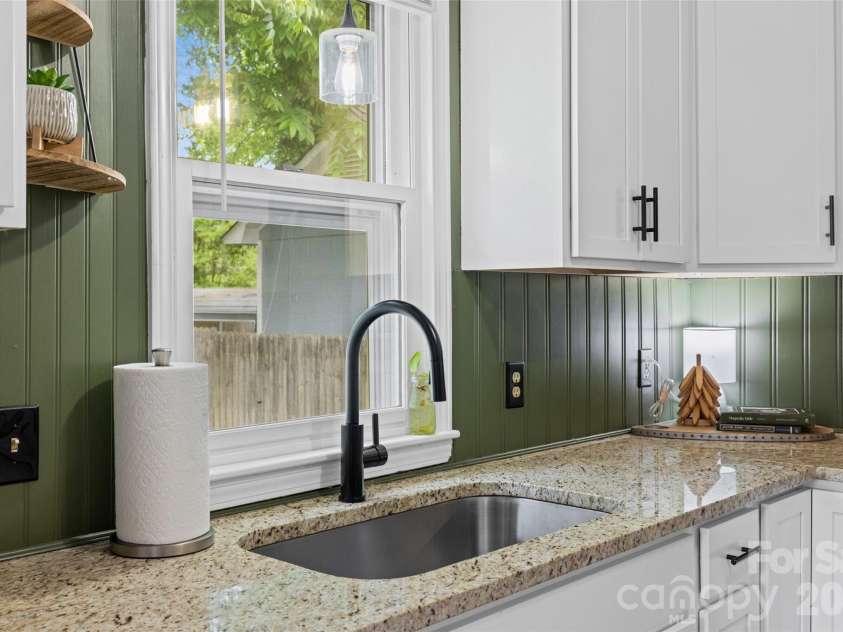231 Jefferson Street, York, SC 29745.  MLS# CAR4365784, YatesRealty ID 18403. 
