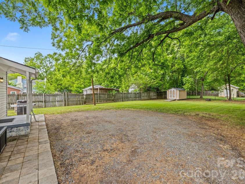 231 Jefferson Street, York, SC 29745.  MLS# CAR4365784, YatesRealty ID 18403. 
