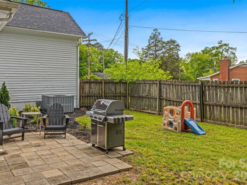 231 Jefferson Street, York, SC 29745.  MLS# CAR4365784, YatesRealty ID 18403. 