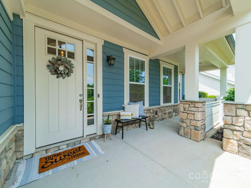 12107 Grey Partridge Drive, Charlotte, NC 28278.  MLS# CAR4258400, YatesRealty ID 18404. 