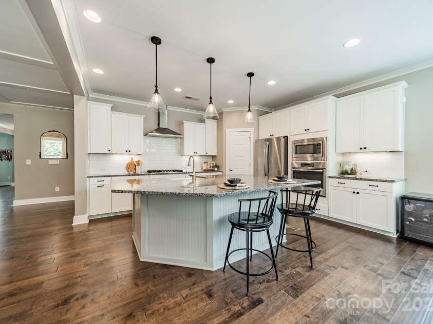 12107 Grey Partridge Drive, Charlotte, NC 28278.  MLS# CAR4258400, YatesRealty ID 18404. 