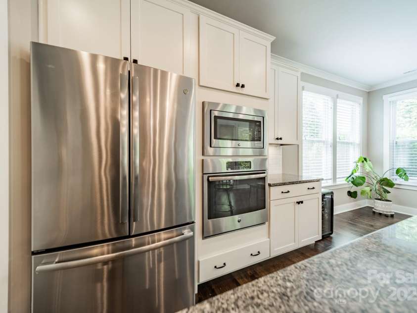 12107 Grey Partridge Drive, Charlotte, NC 28278.  MLS# CAR4258400, YatesRealty ID 18404. 