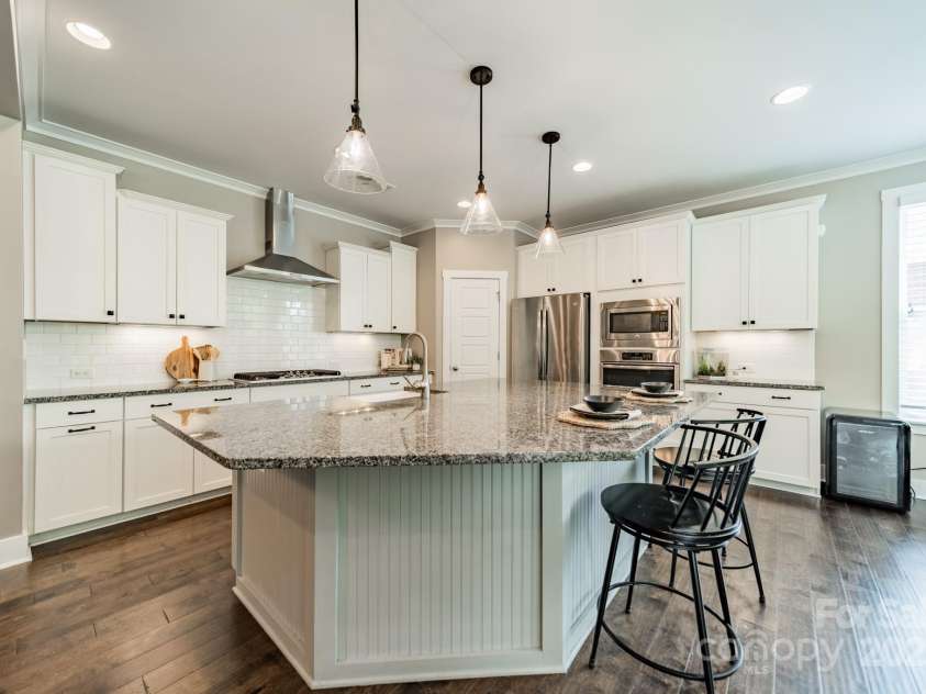 12107 Grey Partridge Drive, Charlotte, NC 28278.  MLS# CAR4258400, YatesRealty ID 18404. 