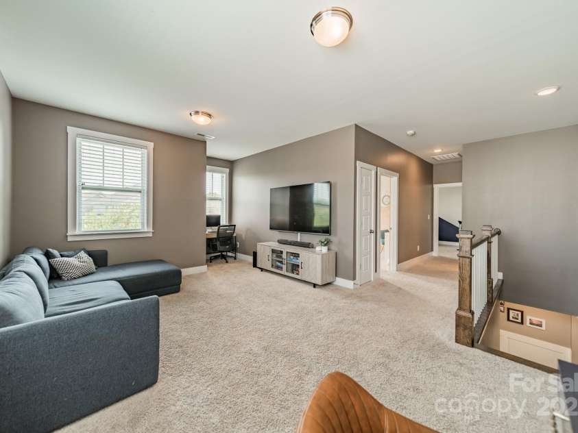 12107 Grey Partridge Drive, Charlotte, NC 28278.  MLS# CAR4258400, YatesRealty ID 18404. 