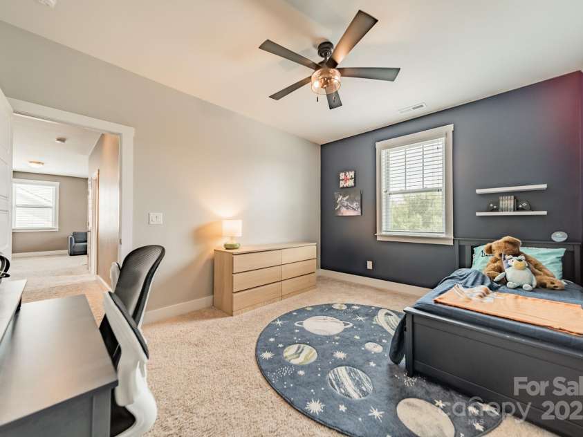 12107 Grey Partridge Drive, Charlotte, NC 28278.  MLS# CAR4258400, YatesRealty ID 18404. 