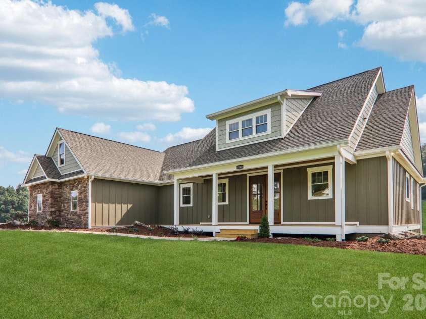 1060 California Creek Road, Mars Hill, NC 28754.  MLS# CAR4377594, YatesRealty ID 18407. 