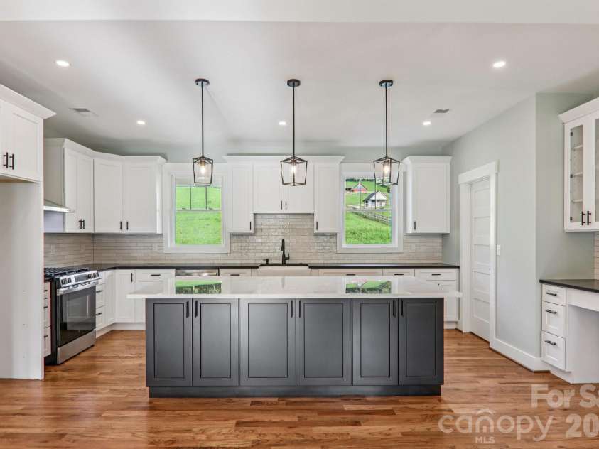 1060 California Creek Road, Mars Hill, NC 28754.  MLS# CAR4377594, YatesRealty ID 18407. 