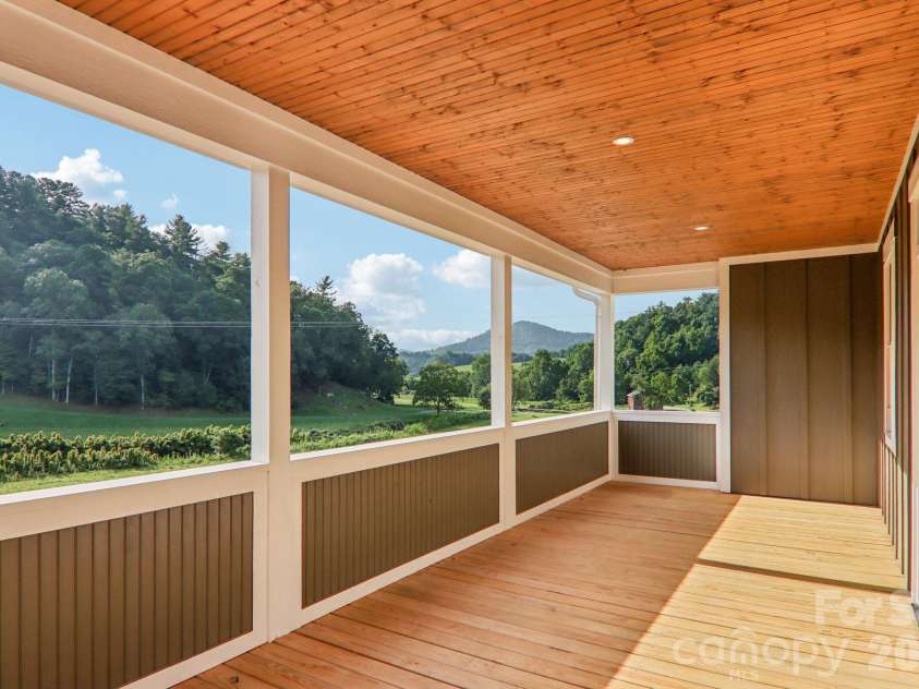 1060 California Creek Road, Mars Hill, NC 28754.  MLS# CAR4377594, YatesRealty ID 18407. 