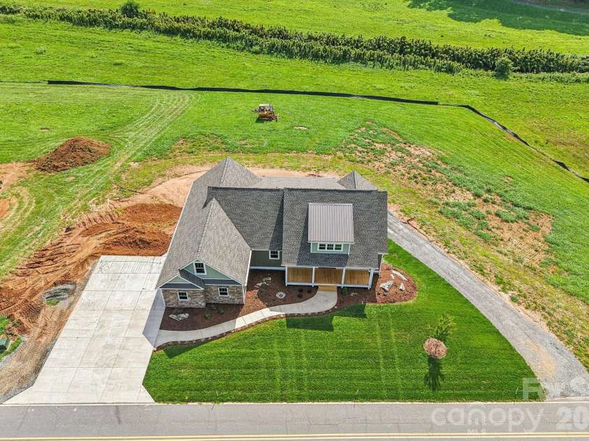 1060 California Creek Road, Mars Hill, NC 28754.  MLS# CAR4377594, YatesRealty ID 18407. 