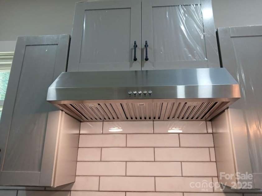 105 Inman Avenue, Bessemer City, NC 28016.  MLS# CAR4219453, YatesRealty ID 18408. 