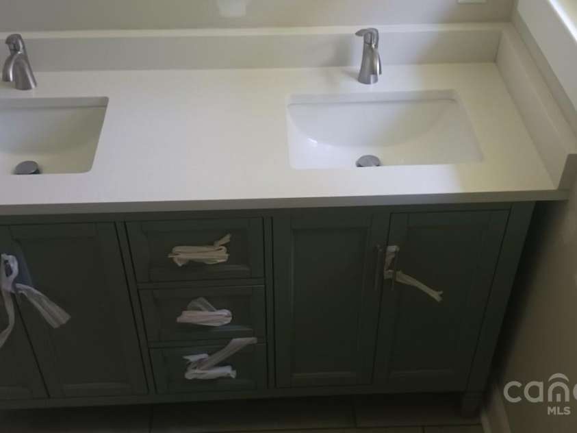 105 Inman Avenue, Bessemer City, NC 28016.  MLS# CAR4219453, YatesRealty ID 18408. Freestanding Master Vanity one of 3 FULL Bathrooms