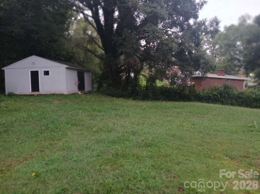 105 Inman Avenue, Bessemer City, NC 28016.  MLS# CAR4337137, YatesRealty ID 18408. 