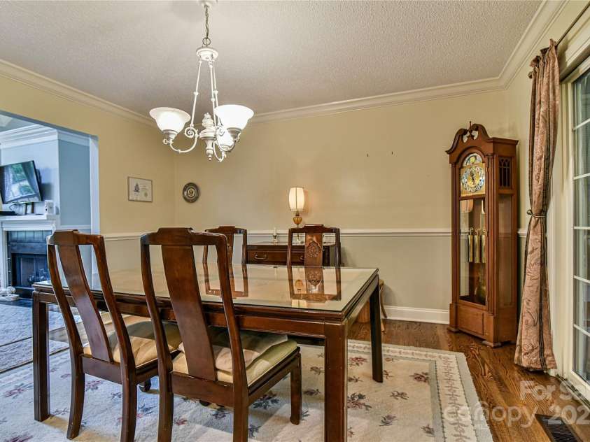 145 Fox Glen Drive, Arden, NC 28704.  MLS# CAR4134713, YatesRealty ID 18409. 