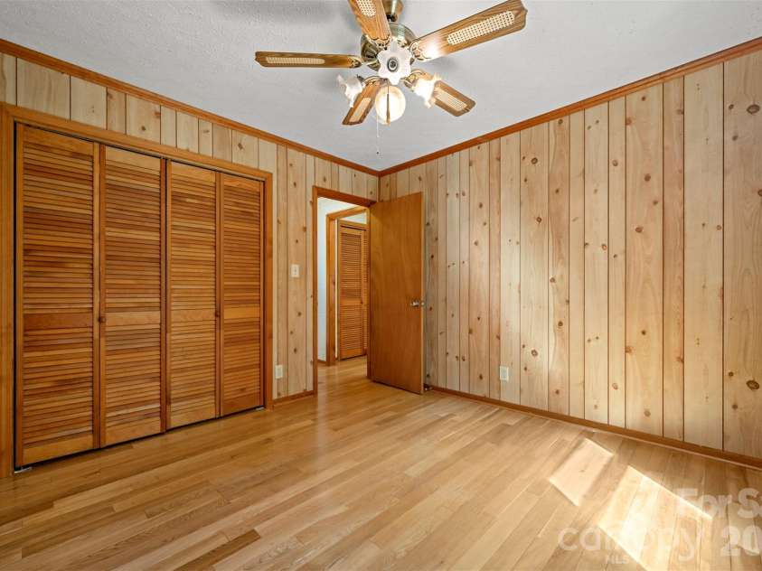 184 Clelo Drive, Casar, NC 28020.  MLS# CAR4375194, YatesRealty ID 18410. Bedroom