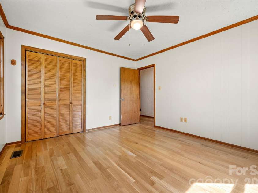 184 Clelo Drive, Casar, NC 28020.  MLS# CAR4375194, YatesRealty ID 18410. Bedroom