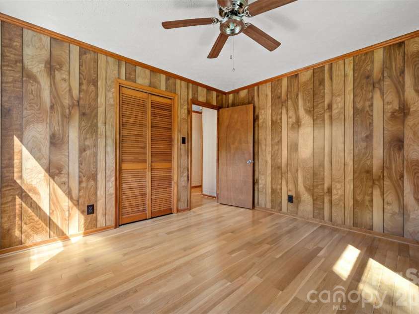 184 Clelo Drive, Casar, NC 28020.  MLS# CAR4375194, YatesRealty ID 18410. Bedroom