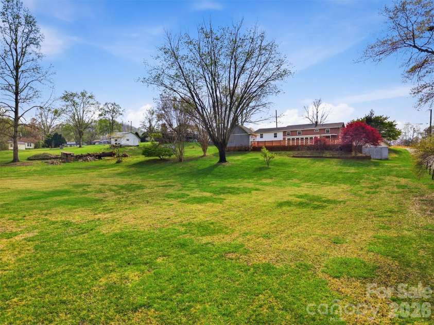 2174 Chester Avenue, Morganton, NC 28655.  MLS# CAR4377623, YatesRealty ID 18411. 