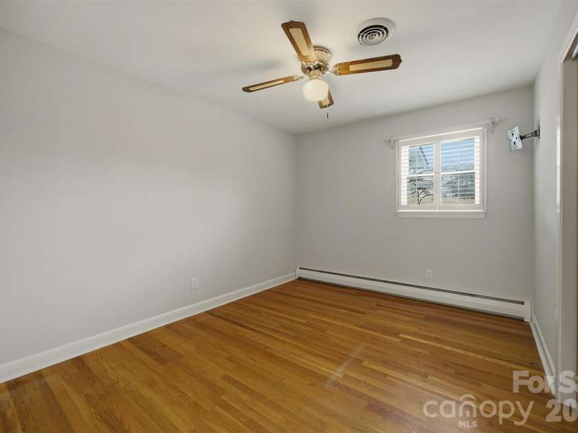 2174 Chester Avenue, Morganton, NC 28655.  MLS# CAR4377623, YatesRealty ID 18411. 