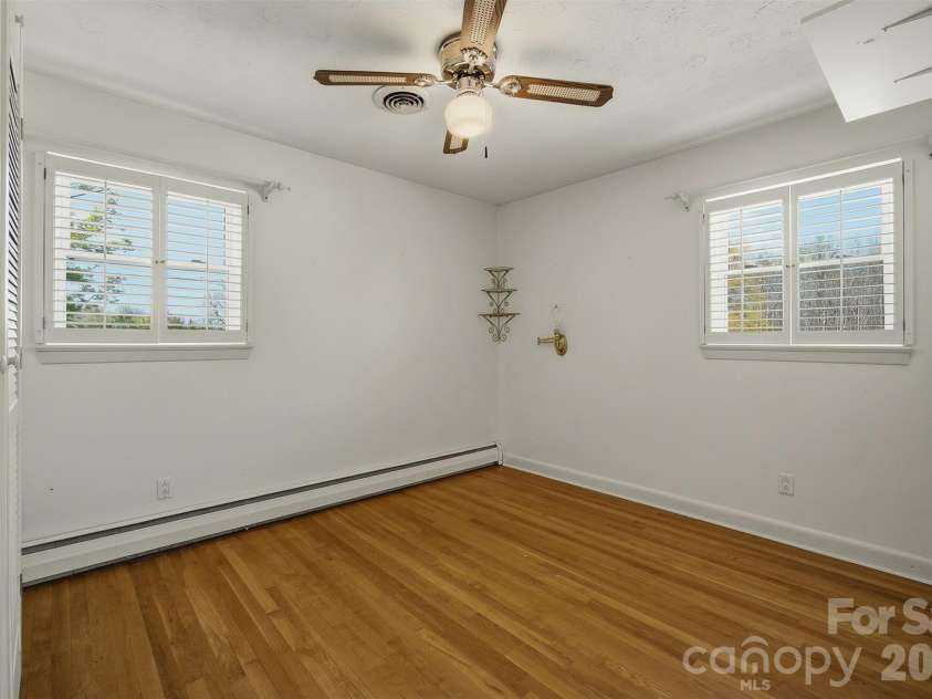 2174 Chester Avenue, Morganton, NC 28655.  MLS# CAR4377623, YatesRealty ID 18411. 