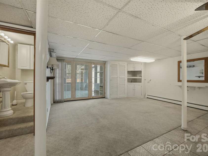 2174 Chester Avenue, Morganton, NC 28655.  MLS# CAR4377623, YatesRealty ID 18411. 