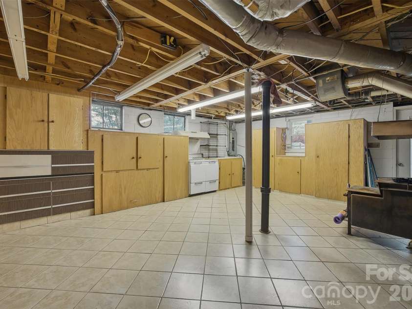 2174 Chester Avenue, Morganton, NC 28655.  MLS# CAR4377623, YatesRealty ID 18411. 