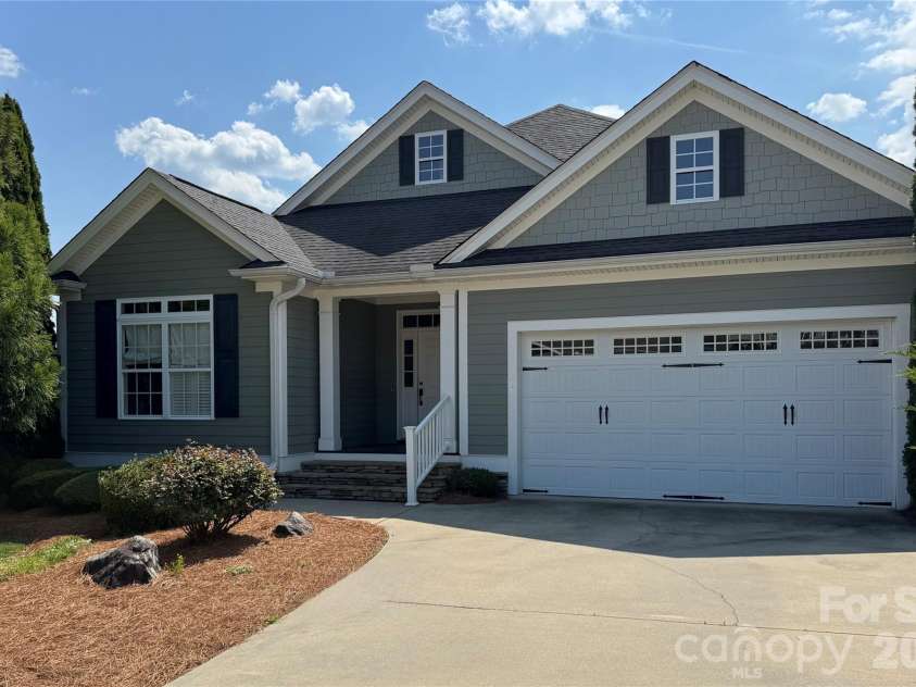 25 Copper Court, Hendersonville, NC 28792.  MLS# CAR4377349, YatesRealty ID 18412. 