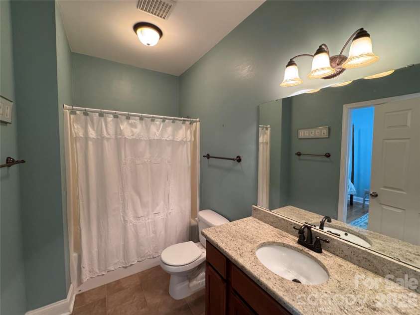 25 Copper Court, Hendersonville, NC 28792.  MLS# CAR4377349, YatesRealty ID 18412. 