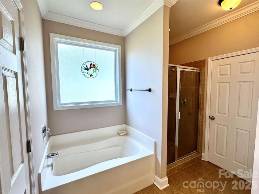 25 Copper Court, Hendersonville, NC 28792.  MLS# CAR4377349, YatesRealty ID 18412. 