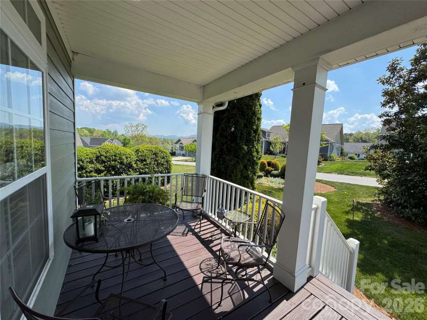 25 Copper Court, Hendersonville, NC 28792.  MLS# CAR4377349, YatesRealty ID 18412. 