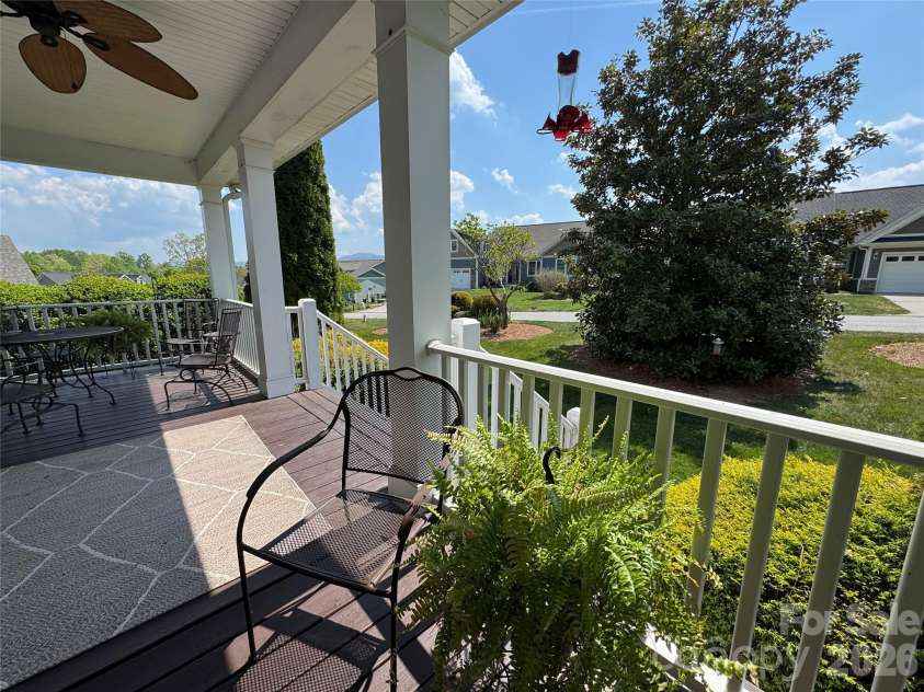 25 Copper Court, Hendersonville, NC 28792.  MLS# CAR4377349, YatesRealty ID 18412. 