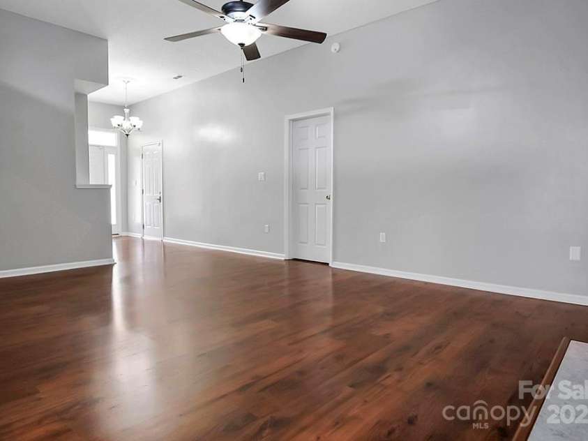 2467 Hawk Ridge Drive, Gastonia, NC 28056.  MLS# CAR4268435, YatesRealty ID 18414. 