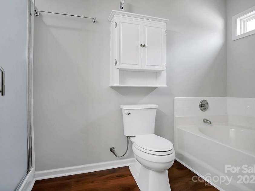 2467 Hawk Ridge Drive, Gastonia, NC 28056.  MLS# CAR4268435, YatesRealty ID 18414. 