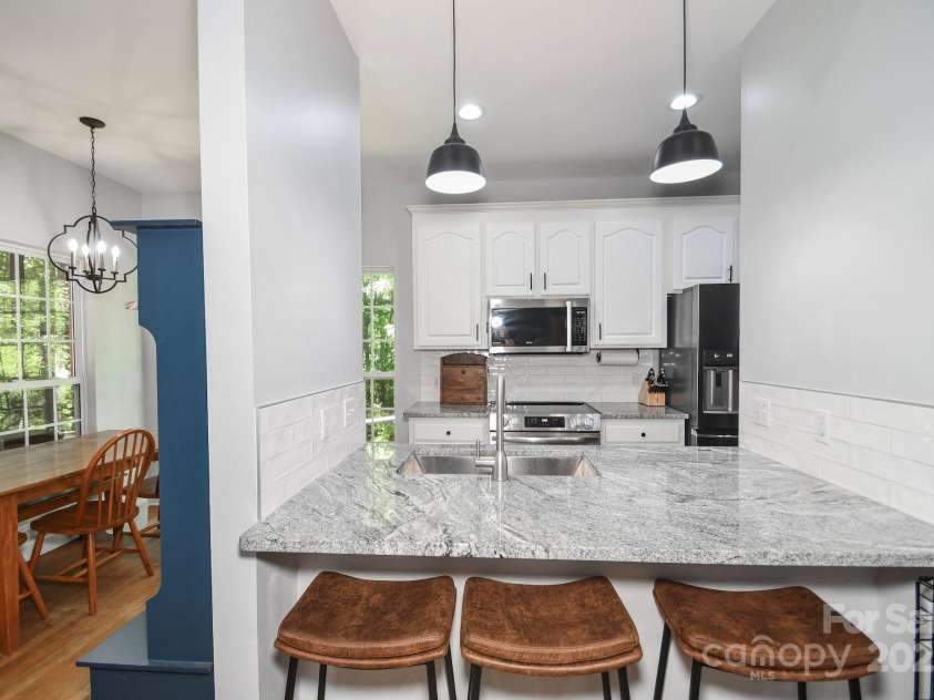 7328 Providence Road, Waxhaw, NC 28173.  MLS# CAR4257033, YatesRealty ID 18415. 