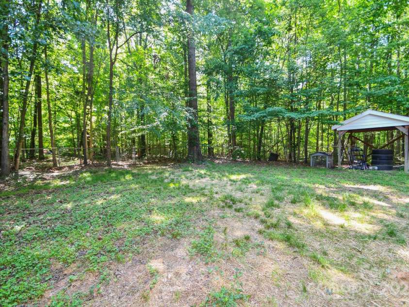 7328 Providence Road, Waxhaw, NC 28173.  MLS# CAR4257033, YatesRealty ID 18415. 