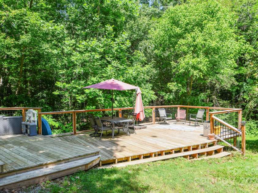 7328 Providence Road, Waxhaw, NC 28173.  MLS# CAR4257033, YatesRealty ID 18415. 