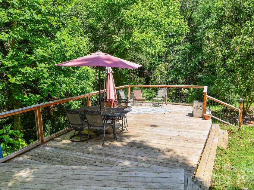 7328 Providence Road, Waxhaw, NC 28173.  MLS# CAR4257033, YatesRealty ID 18415. 