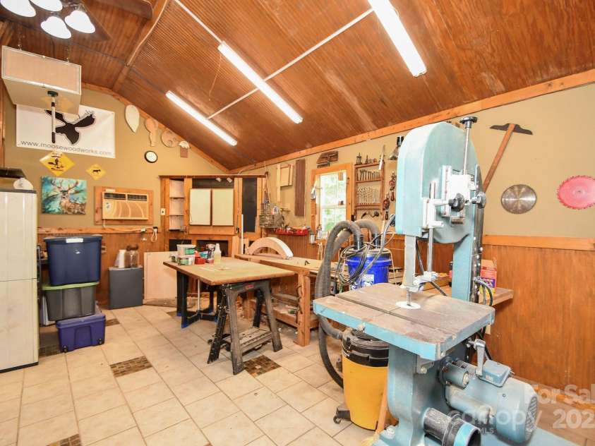 7328 Providence Road, Waxhaw, NC 28173.  MLS# CAR4257033, YatesRealty ID 18415. 