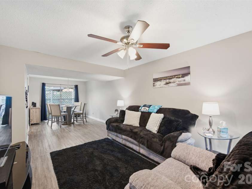 1158 Cloister Place, Columbia, SC 29210.  MLS# CAR4377312, YatesRealty ID 18417. 