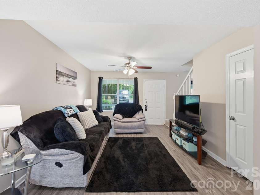 1158 Cloister Place, Columbia, SC 29210.  MLS# CAR4377312, YatesRealty ID 18417. 