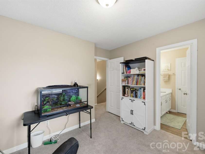 1158 Cloister Place, Columbia, SC 29210.  MLS# CAR4377312, YatesRealty ID 18417. 