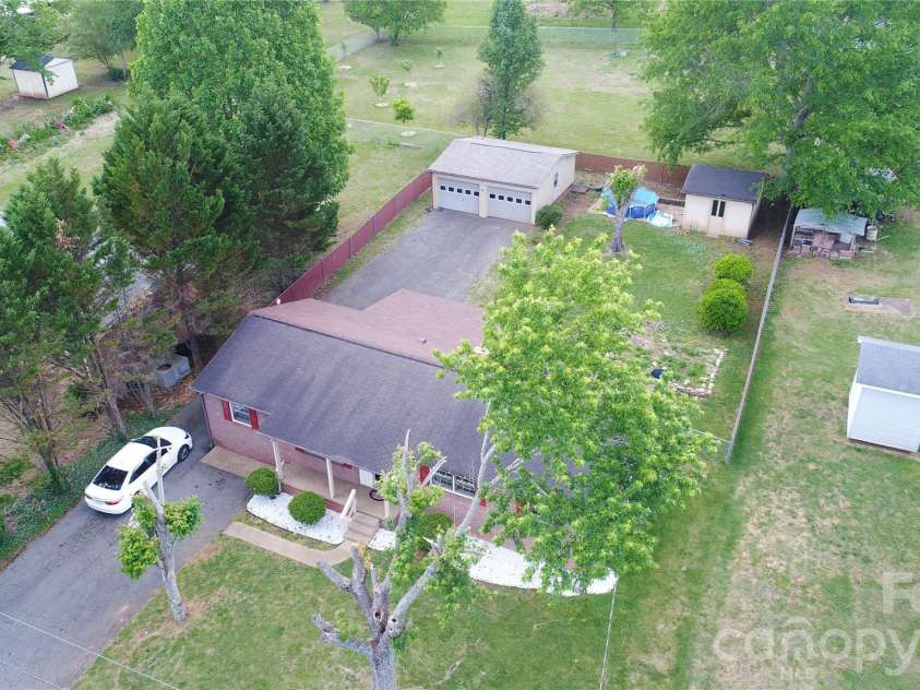 100 Woodward Avenue, Morganton, NC 28655.  MLS# CAR4375619, YatesRealty ID 18418. 