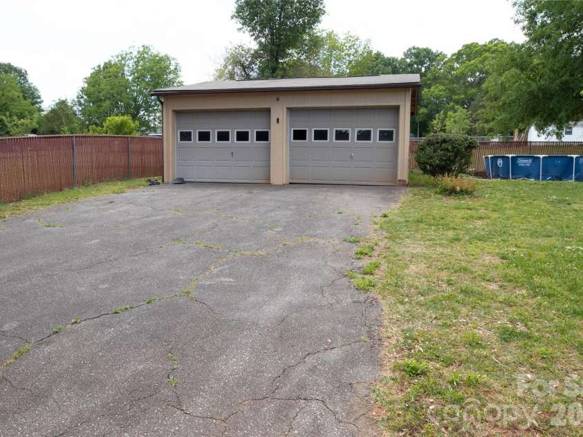 100 Woodward Avenue, Morganton, NC 28655.  MLS# CAR4375619, YatesRealty ID 18418. 
