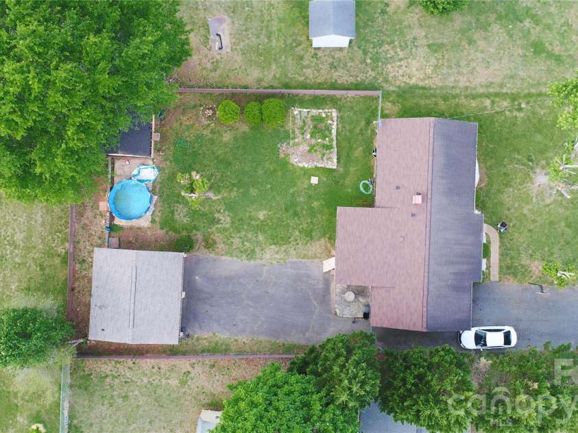 100 Woodward Avenue, Morganton, NC 28655.  MLS# CAR4375619, YatesRealty ID 18418. 
