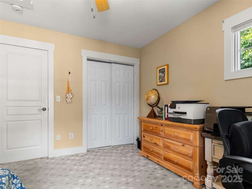 7 Oakhaven Terrace, Asheville, NC 28803.  MLS# CAR4264264, YatesRealty ID 18418. 2nd floor bedroom #3