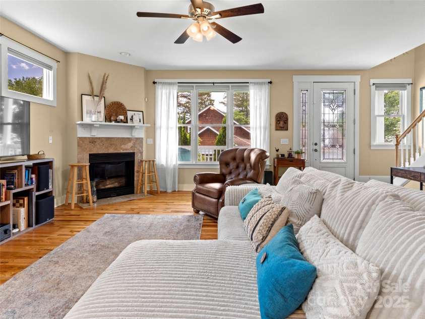 7 Oakhaven Terrace, Asheville, NC 28803.  MLS# CAR4264264, YatesRealty ID 18418. 